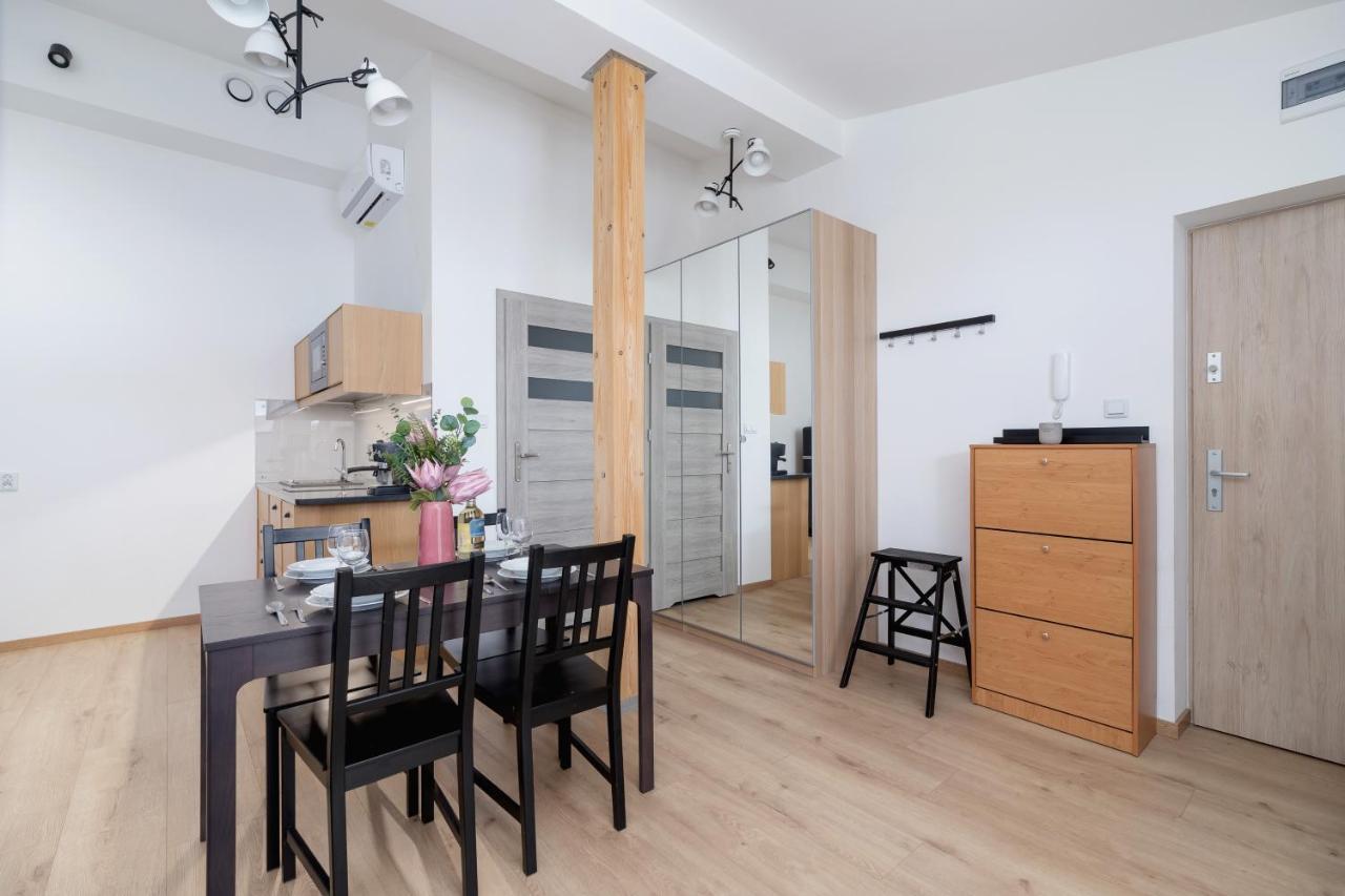 Kazimierz Apartments Near Wawel Royal Castle By Renters Krasków Dış mekan fotoğraf